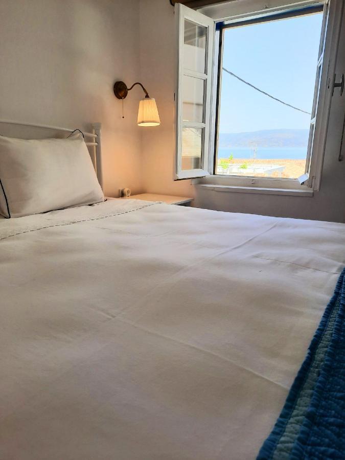Zoe Apartments No 7 , Hydra Island Greece Exteriör bild